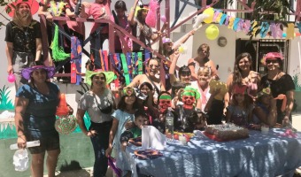 FESTEJO DE CUMPLEAOS EN LA COLONIA DEL CENTRO COMUNITARIO SUR